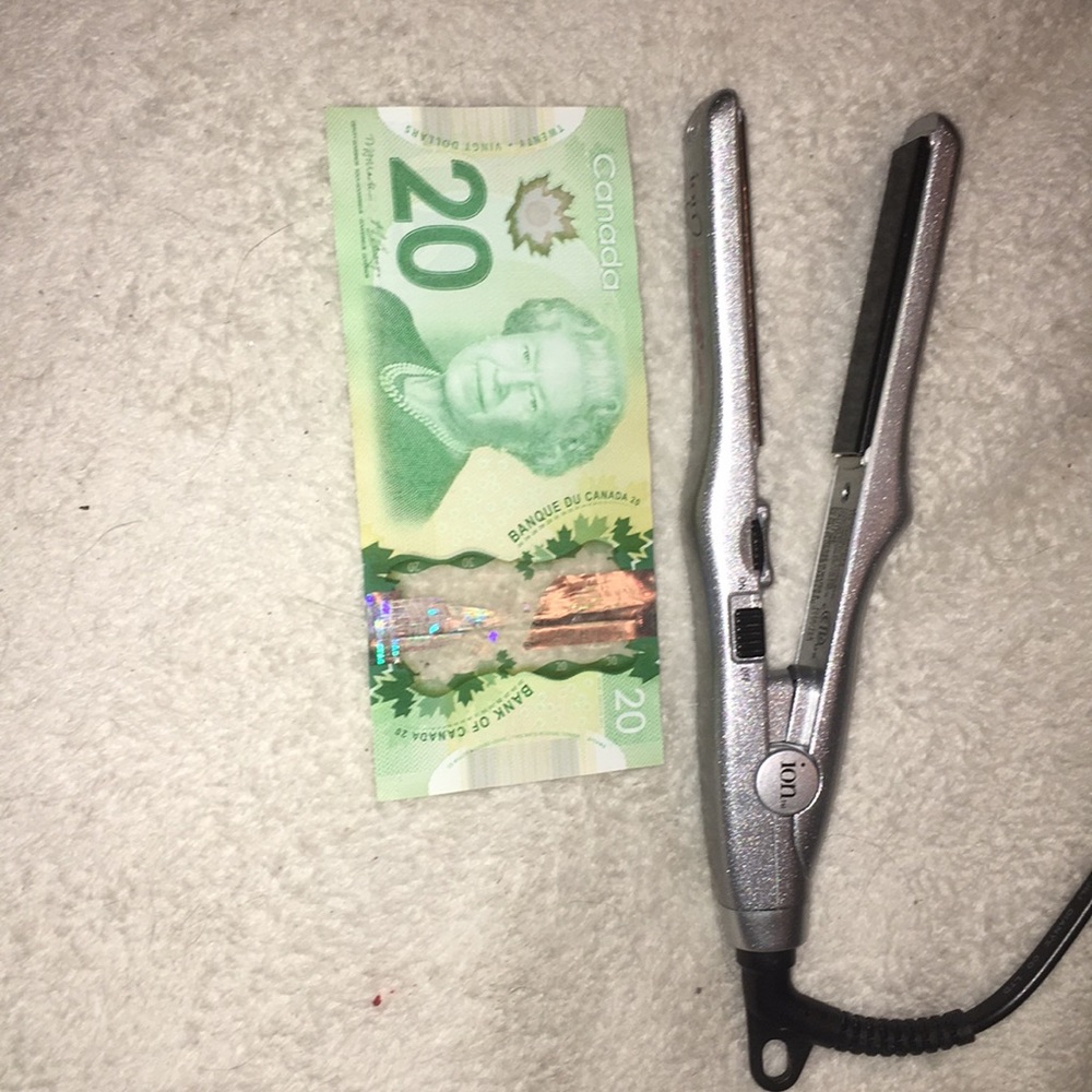 🧸Mini hair straightener🧸